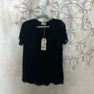 Show me your Mumu blouse